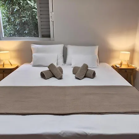 Апартаменты Tina's Aura House Farai